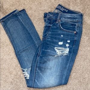 american eagle ripped mom jeans